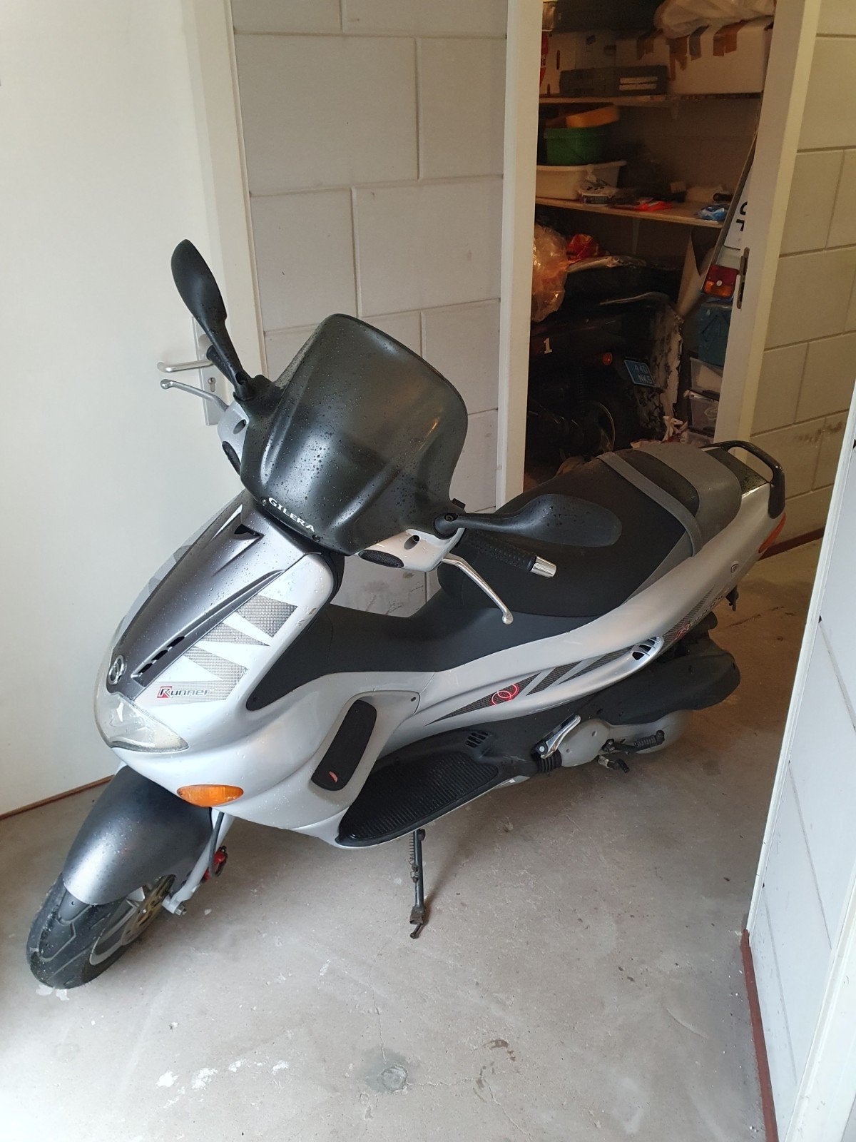 Runner kappenset, Fietsen en Brommers, Brommeronderdelen | Scooters, Zo goed als nieuw, Overige merken, Kap, Ophalen of Verzenden