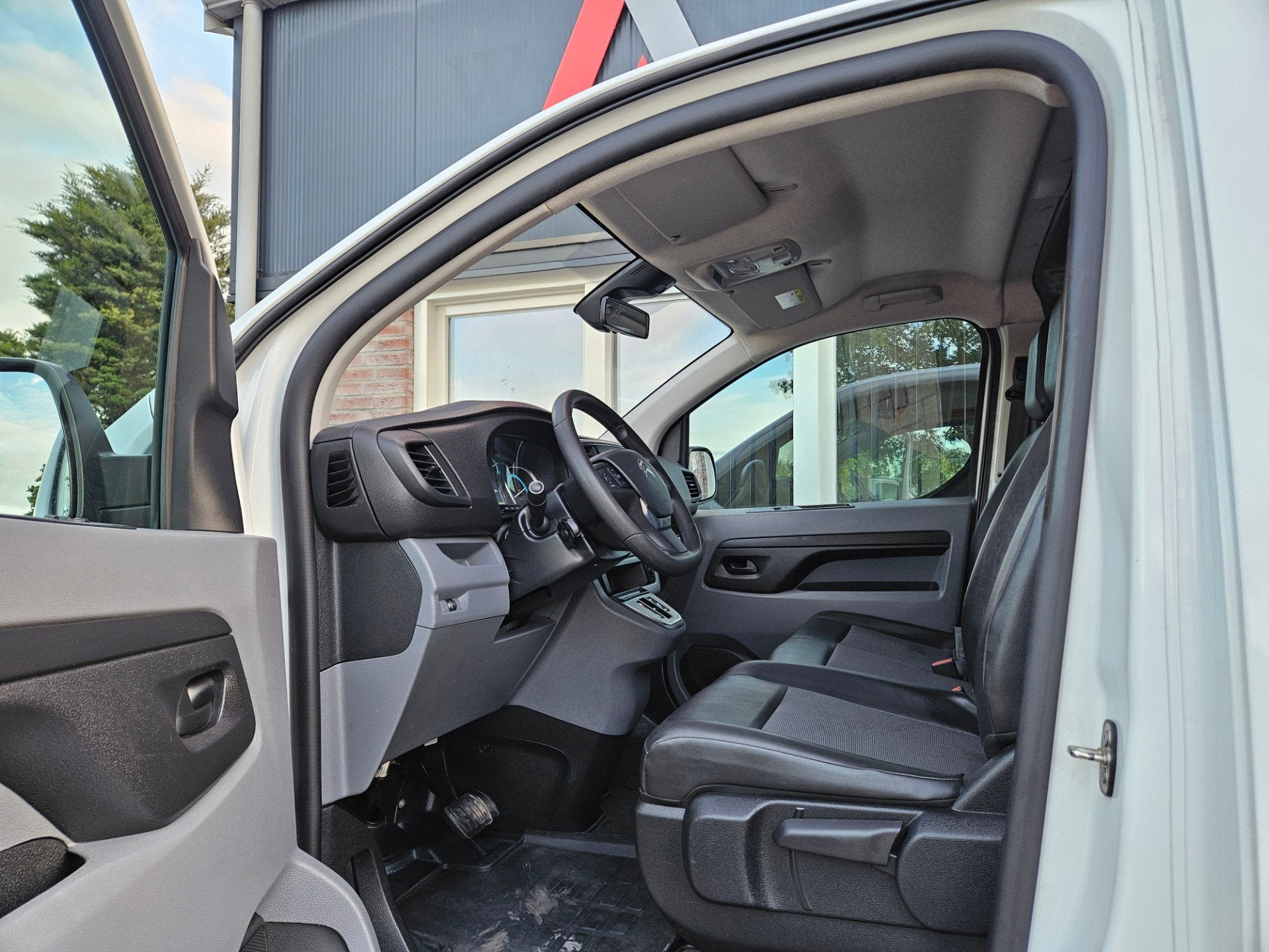 Citroen Ë-Jumpy Driver M 75 kWh Volledig Elektrisch! Actier, 136 pk, Gebruikt, Citroën, 75 kWh