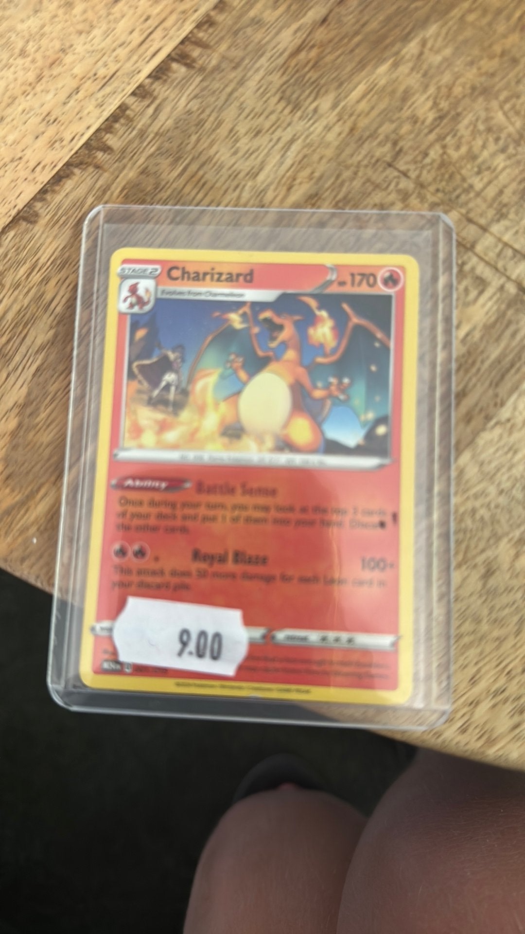 Charizard met leon in de hoek, Ophalen of Verzenden, Zo goed als nieuw