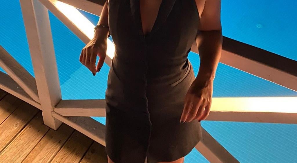 Zara jurk zwart maat xs kerst jurken cocktailjurk knopen, Verzenden, Zo goed als nieuw, Maat 34 (XS) of kleiner, Boven de knie