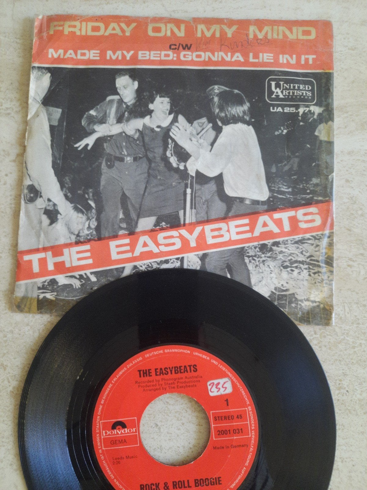 2x vinyl singels van The Easybeats, Ophalen of Verzenden