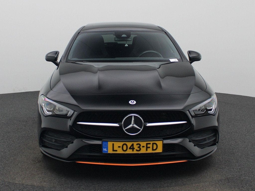 Mercedes-Benz CLA-klasse Shooting Brake 200 Premium Plus | E, Auto's, Gebruikt, Euro 6, 4 cilinders, Leder en Stof