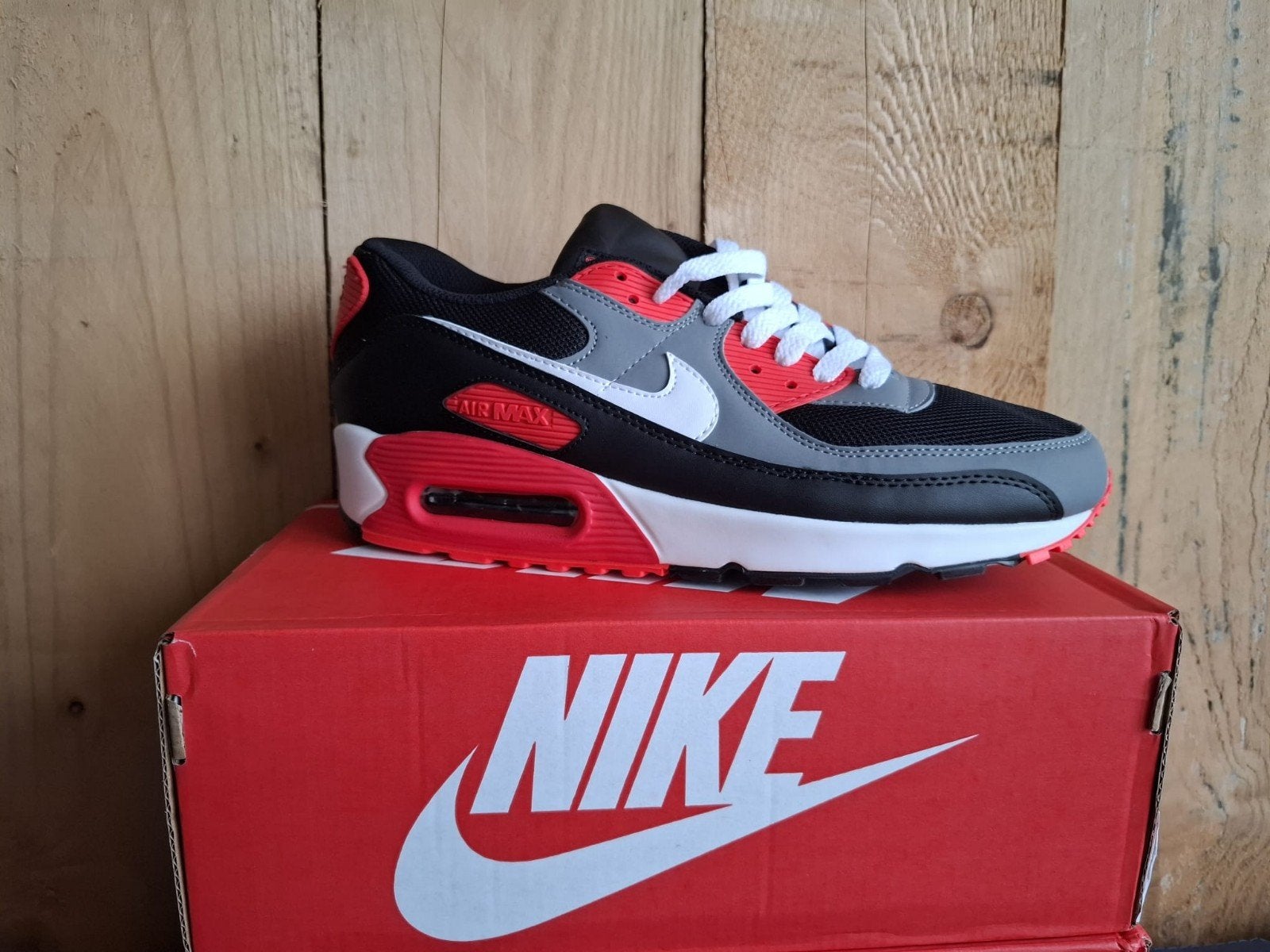Nike air max / classic, Kleding | Heren, Schoenen, Ophalen of Verzenden, Nieuw