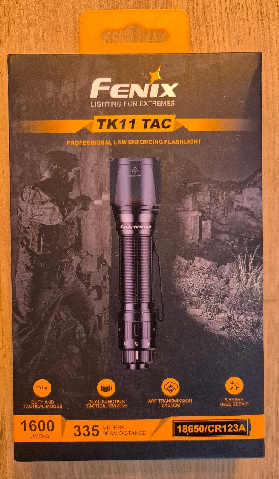 Fenix TK11 TAC Professionele Tactical Led-Zaklamp 1600 Lumen, Ophalen of Verzenden, Nieuw, Batterij