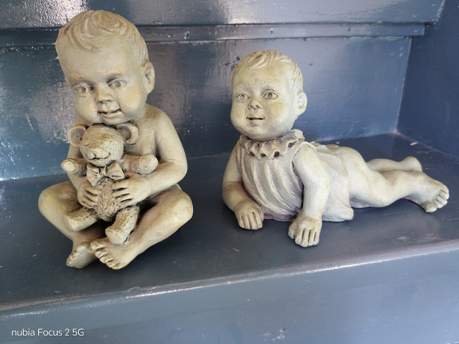 Vintage Beeldjes: Piano Baby & Zittend Jongetje en Teddybeer, Ophalen