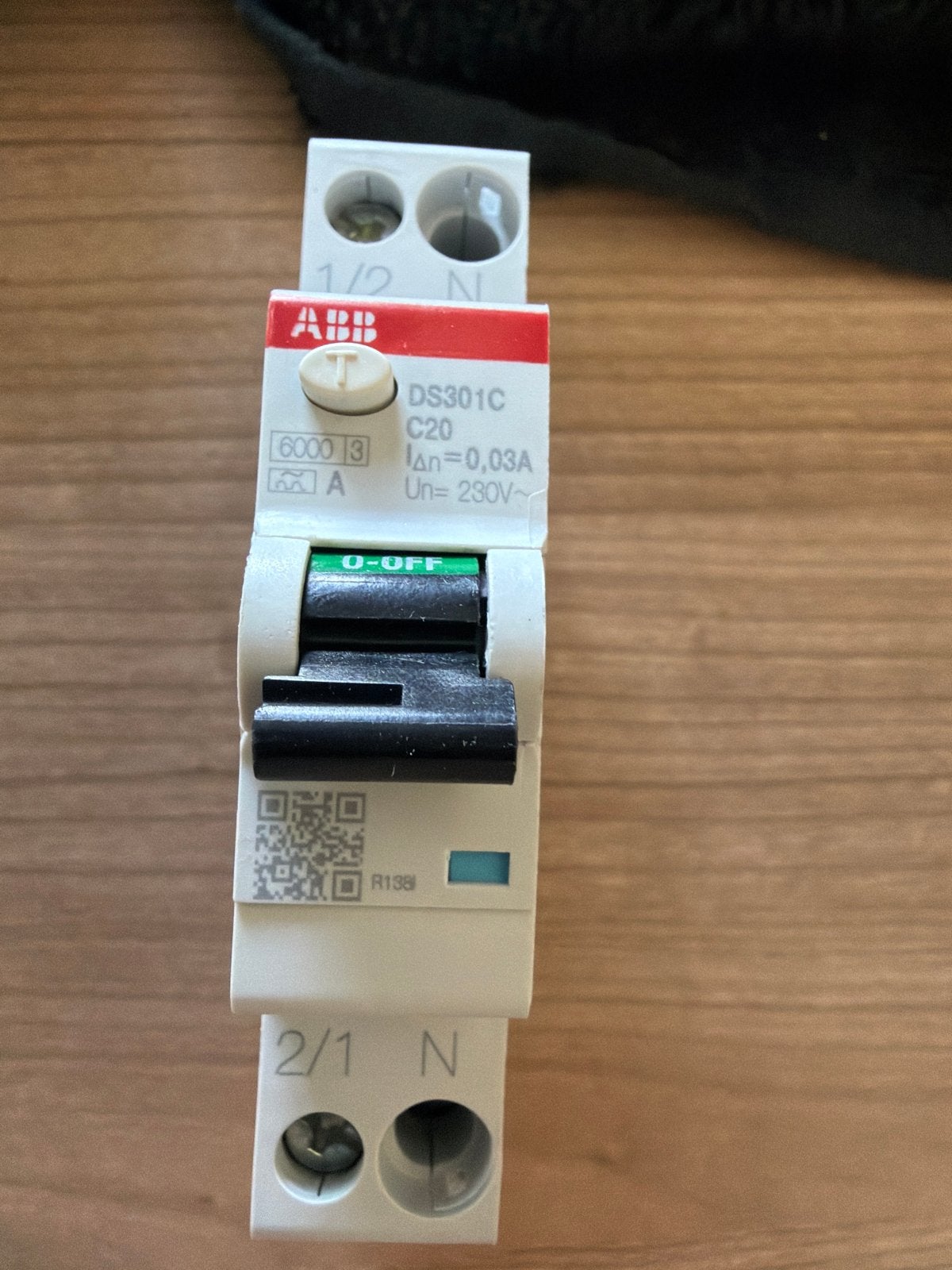 ABB DS301C C20 Aardlekautomaat - Nieuw in doos, Ophalen of Verzenden, Nieuw, ABB, Aardlekautomaat