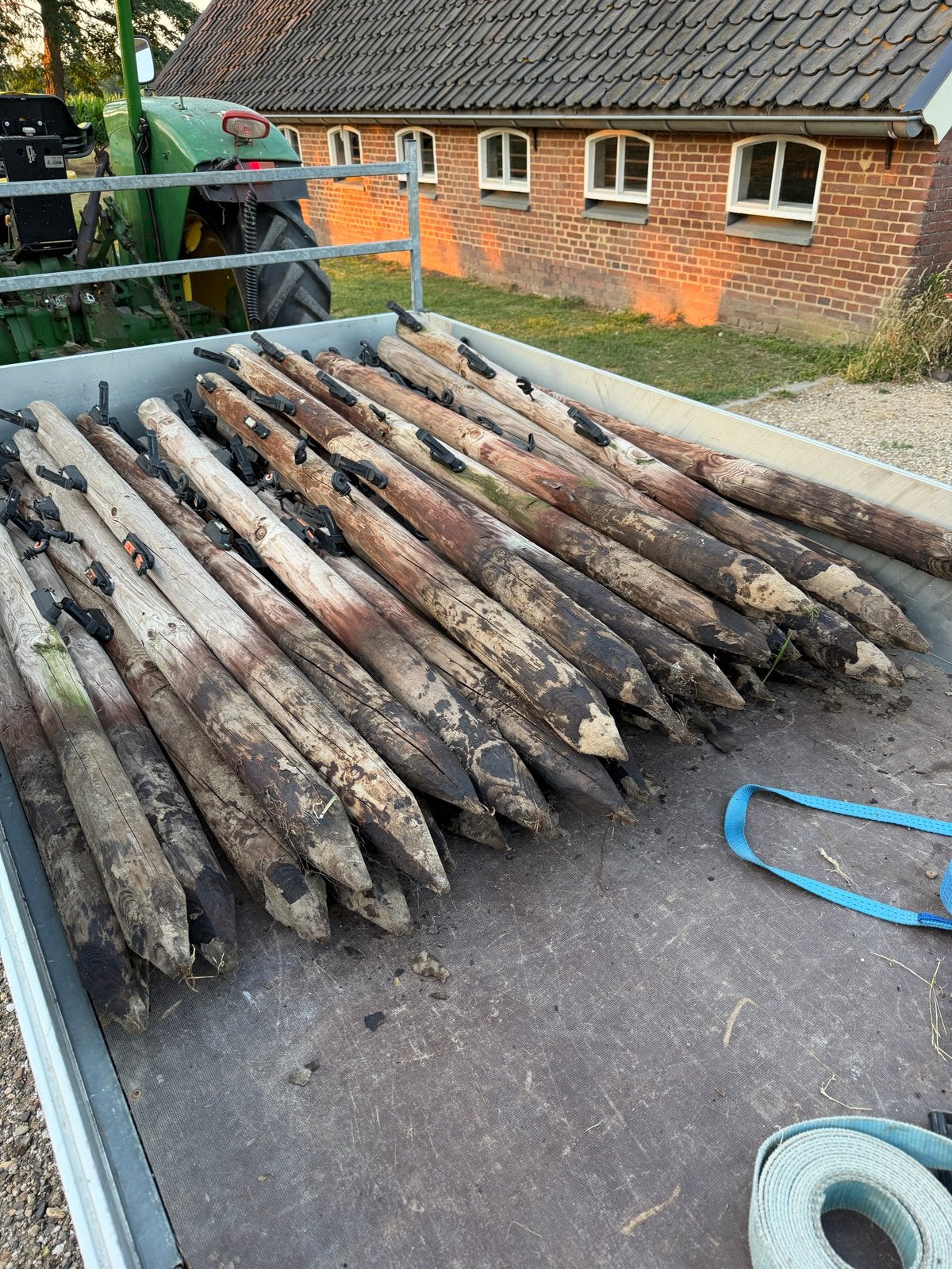 Gecreosoteerde weide palen 180 cm - 35 stuks, Ophalen, Gebruikt, 180 tot 250 cm, Palen
