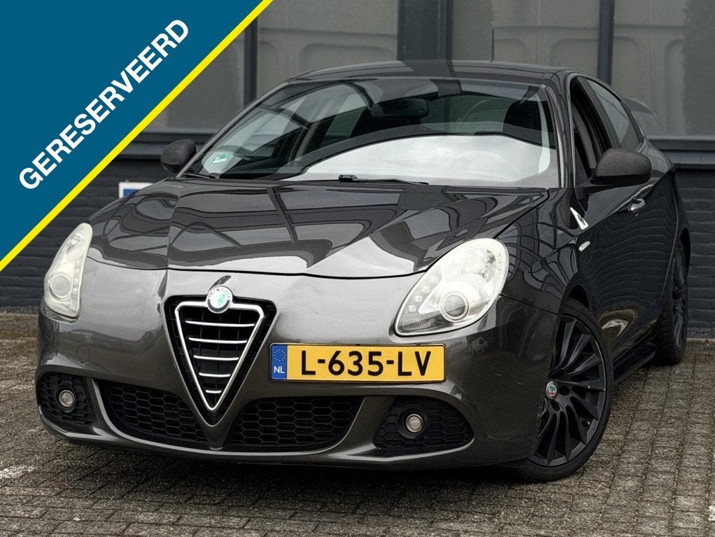 Alfa Romeo Giulietta 1.4 T Distinctive |Airco |CruiseC |Nieu, Auto's, Euro 5, Gebruikt, 4 cilinders, Start-stop-systeem