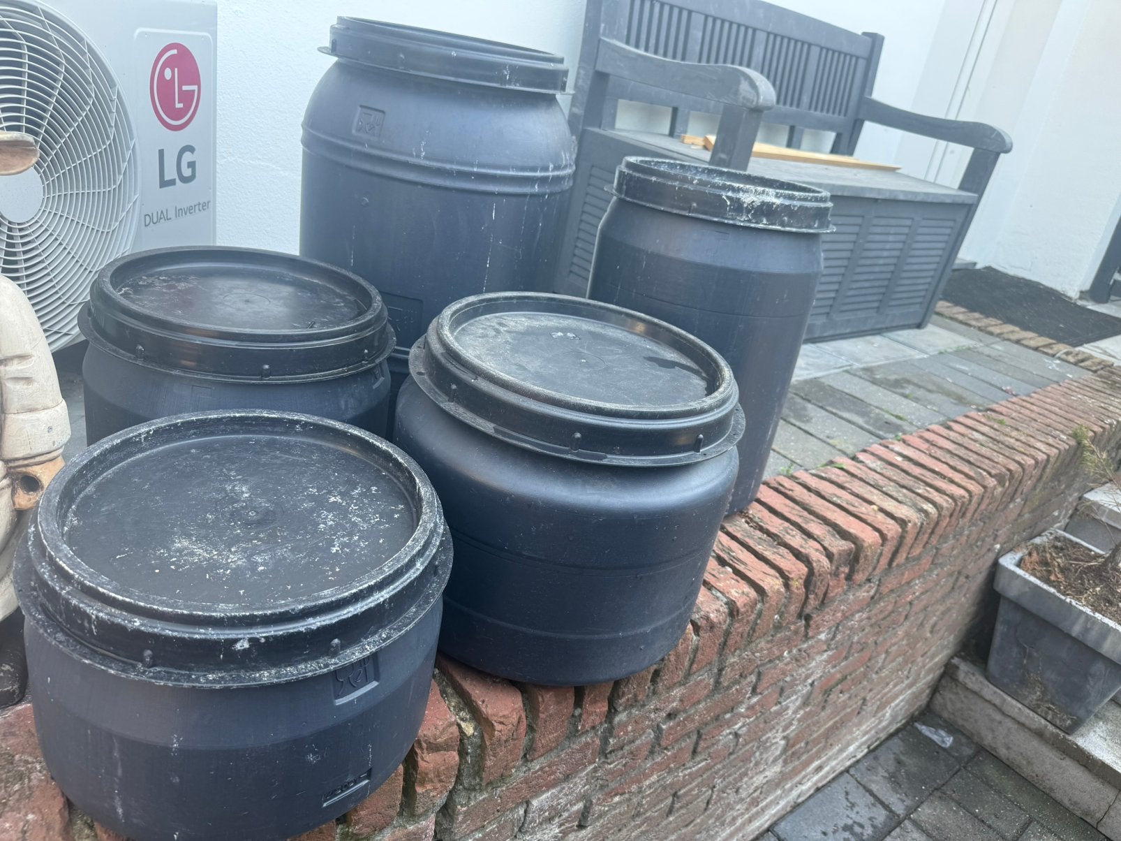 Voertonnen met schroefdeksel, Dieren en Toebehoren, Ophalen