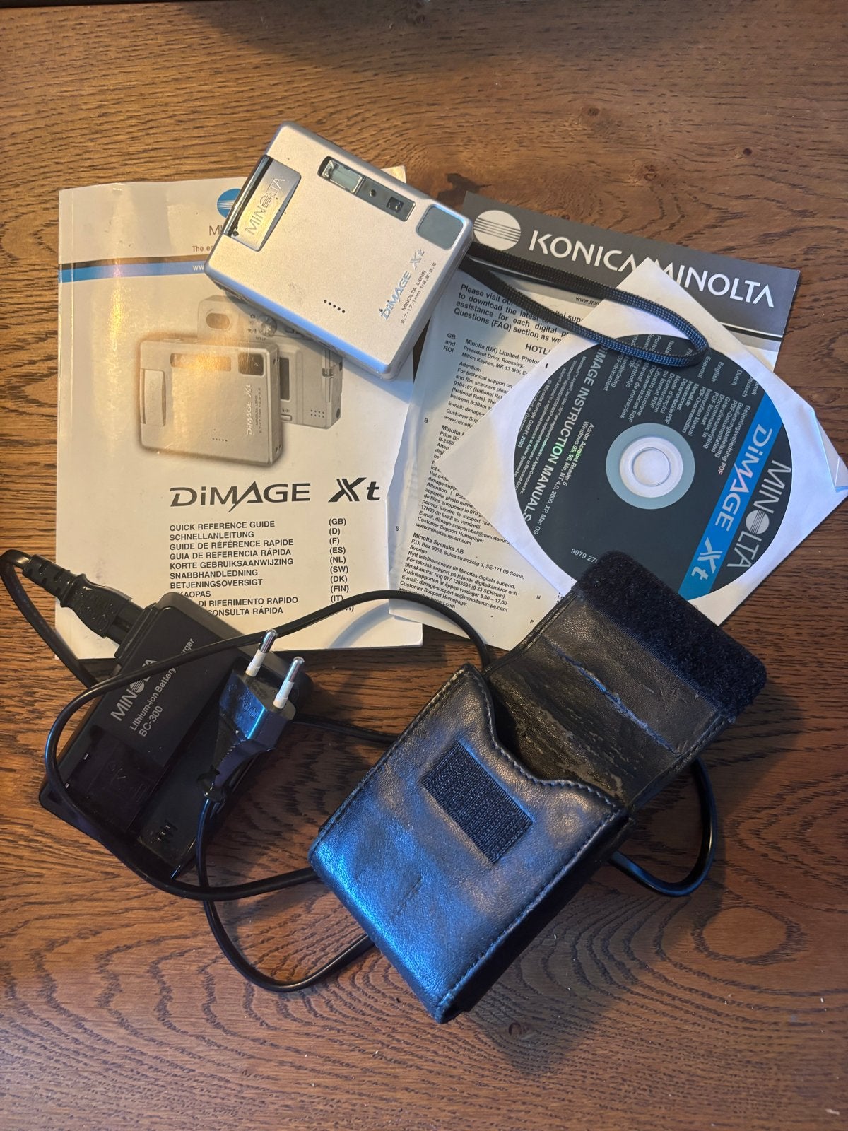 Minolta Dimage Xt compactcamera met alle toebehoren, Ingebouwde flitser, Gebruikt, Minolta, Ophalen of Verzenden