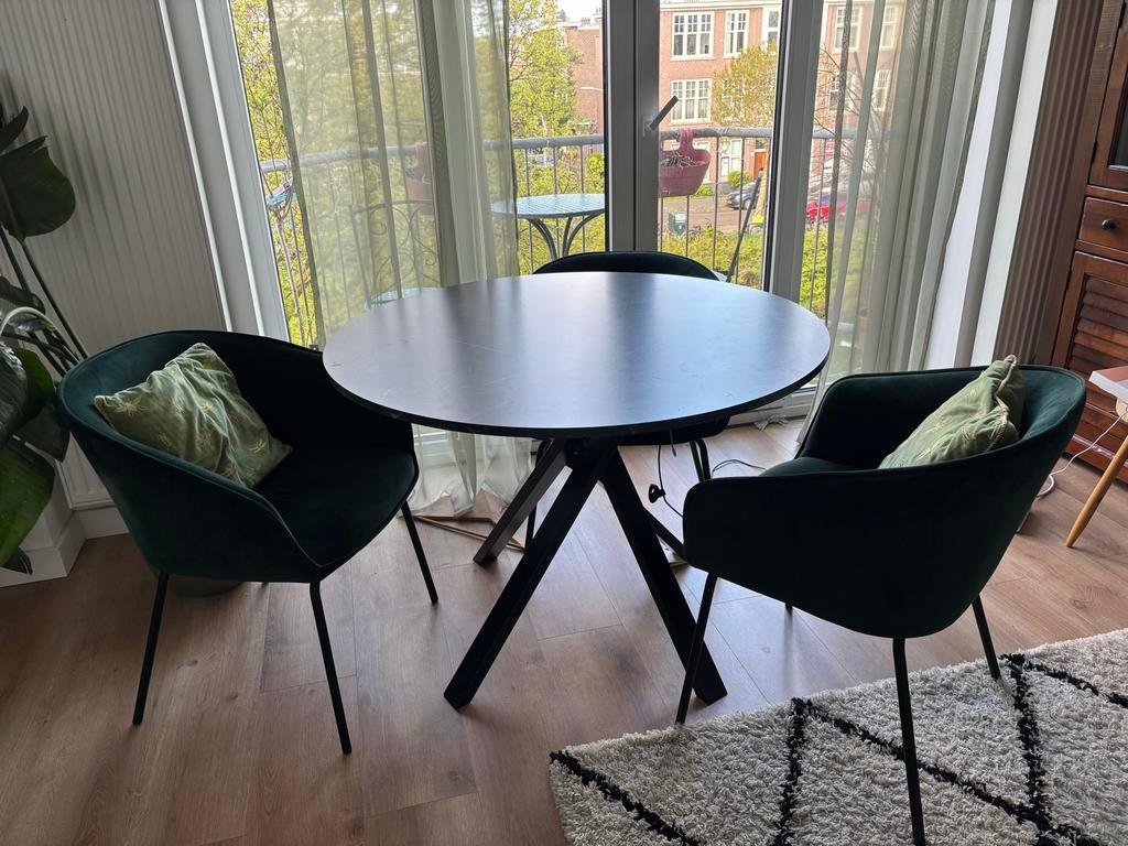 Ikea Mariedamm tafel met vier donkergroene velvet stoelen, Ophalen, 100 tot 150 cm, 50 tot 100 cm, Zo goed als nieuw