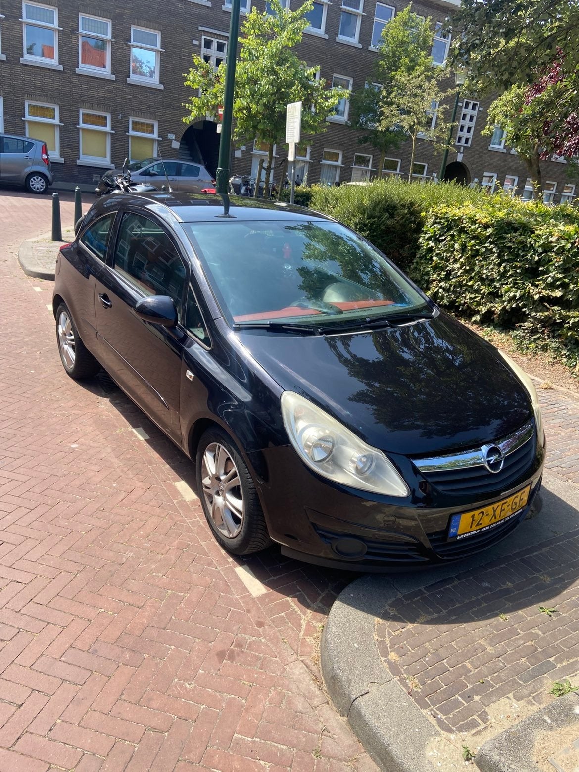 Opel Corsa 1.4 16V 3D WR 2007 Zwart, Auto's, Opel, Voorwielaandrijving, 40 €/maand, 4 cilinders, Zwart