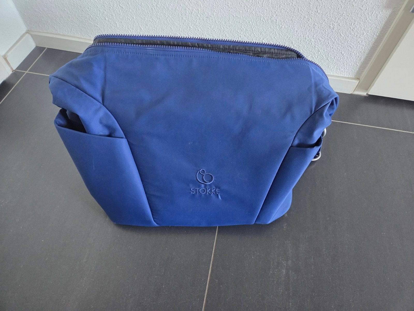 Stokke luiertas met verschoonmatje en etui - Blauw, Meerdere opbergvakken, Blauw, Zo goed als nieuw, Stokke