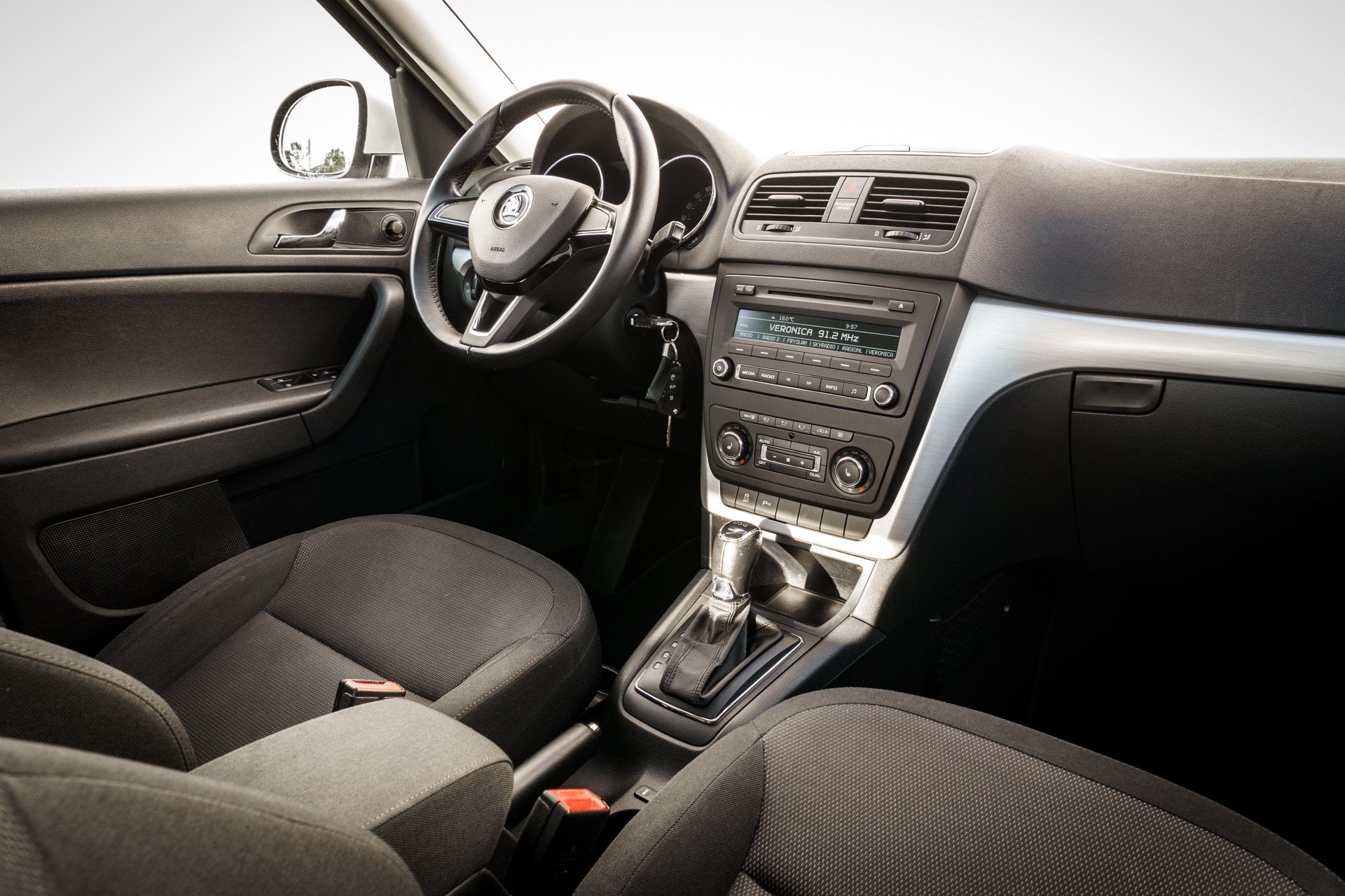 Skoda Yeti 1.2 TSi DSG Ambition Outdoor | Panoramadak | Org, Auto's, Euro 5, Stof, Gebruikt, 4 cilinders
