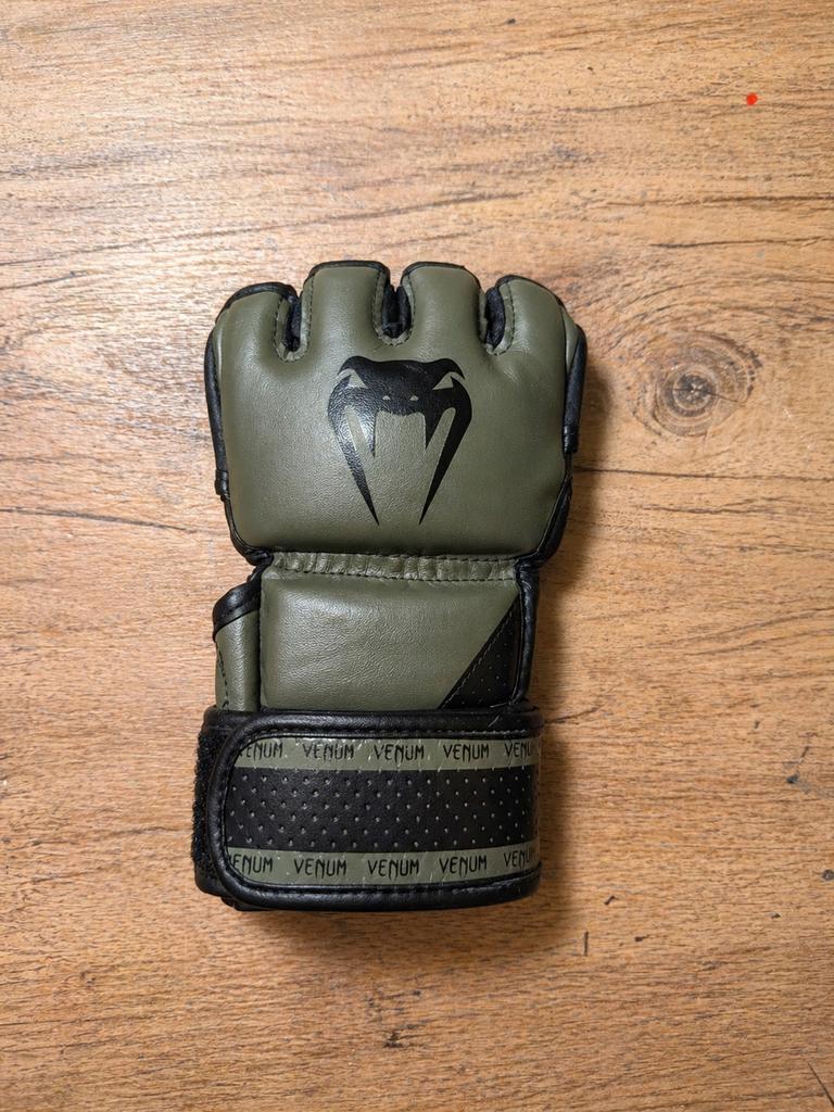 venum elite handschoenen- khaki/black, Ophalen of Verzenden, Zo goed als nieuw, Overige