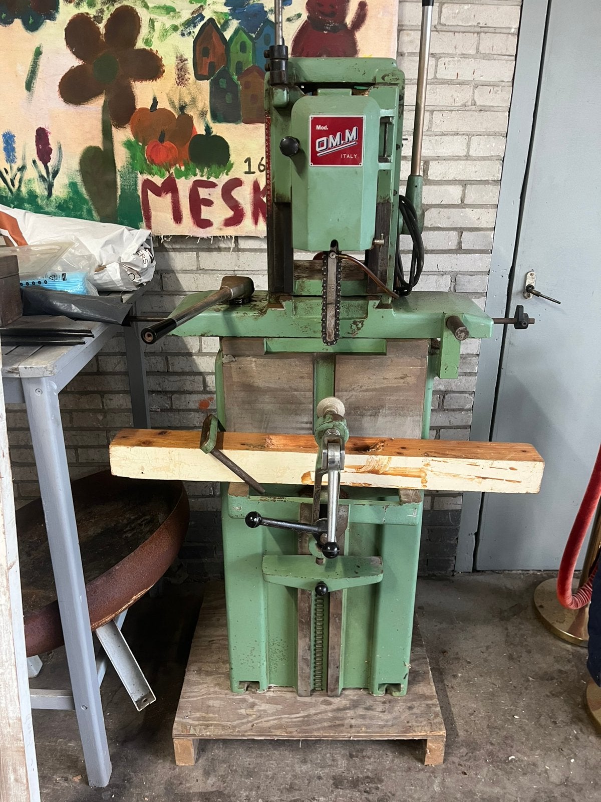 professionele kettingsteekmachine / slotboormachine, Ophalen, Gebruikt, Kolomboormachine