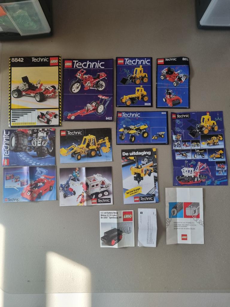Partij Lego Technic instructieboekjes, Kinderen en Baby's, Speelgoed | Duplo en Lego, Ophalen of Verzenden, Zo goed als nieuw
