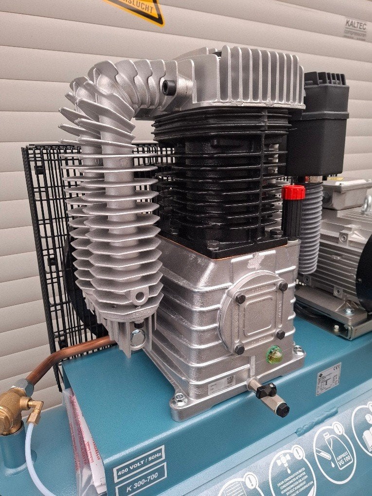 Aanbieding: Airpress K300-700 14Bar compressor, Doe-het-zelf en Verbouw, Compressors, Ophalen, Nieuw, 400 tot 800 liter/min, 10 bar of meer