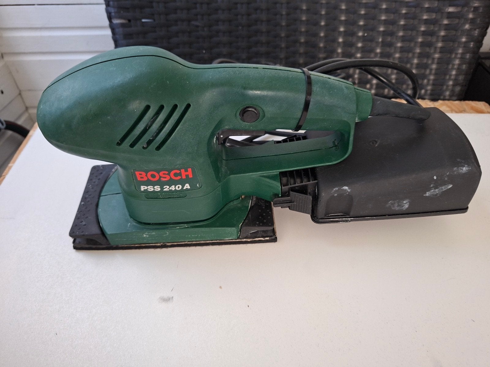 Bosch PSS 240 A vlakschuurmachine, Ophalen of Verzenden, Gebruikt, Minder dan 600 watt, Vlakschuurmachine