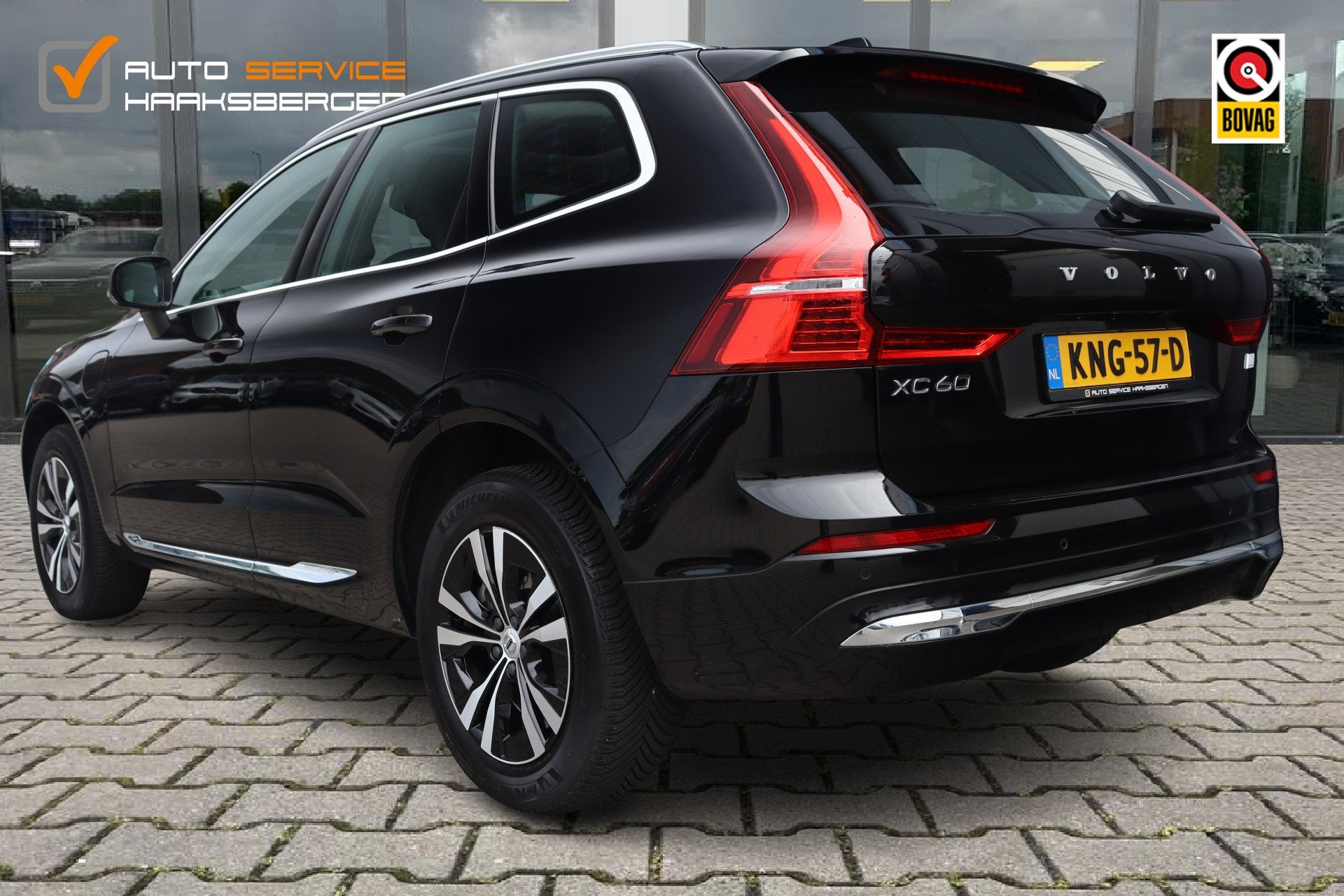 Volvo XC60 2.0 T6 Plug-in hybrid AWD Essential Bright | Pano, Auto's, Volvo, Automaat, Gebruikt, 4 cilinders, 1969 cc