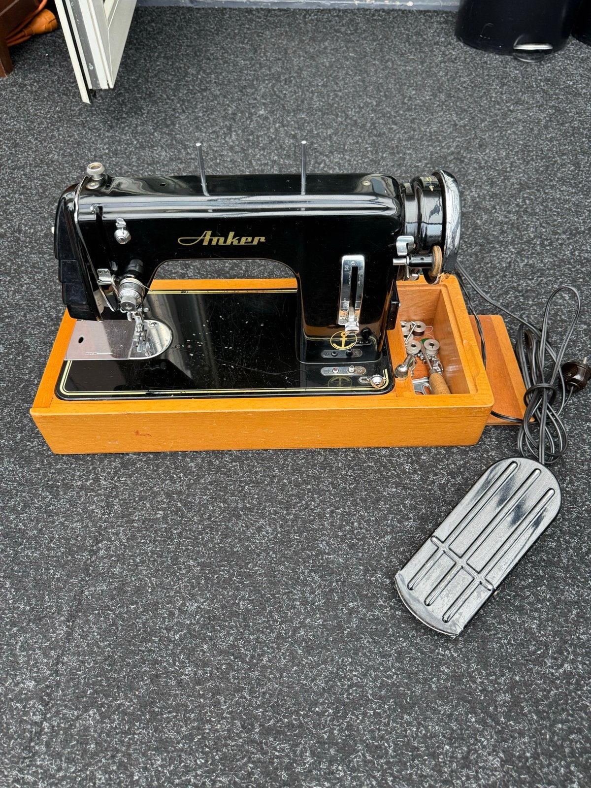 Anker Naaimachine - Goede staat, werkt uitstekend, Ophalen, Gebruikt, Naaimachine, Overige merken