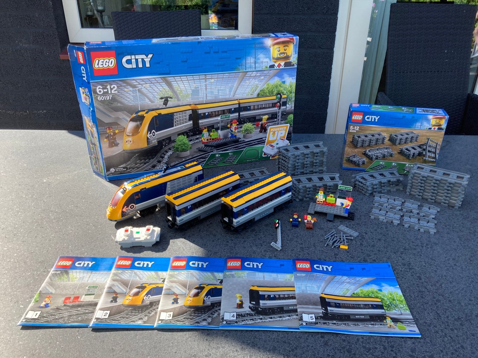 LEGO City Passagierstrein 60197 + Extra Rails 60205, Ophalen of Verzenden, Zo goed als nieuw, Overige merken