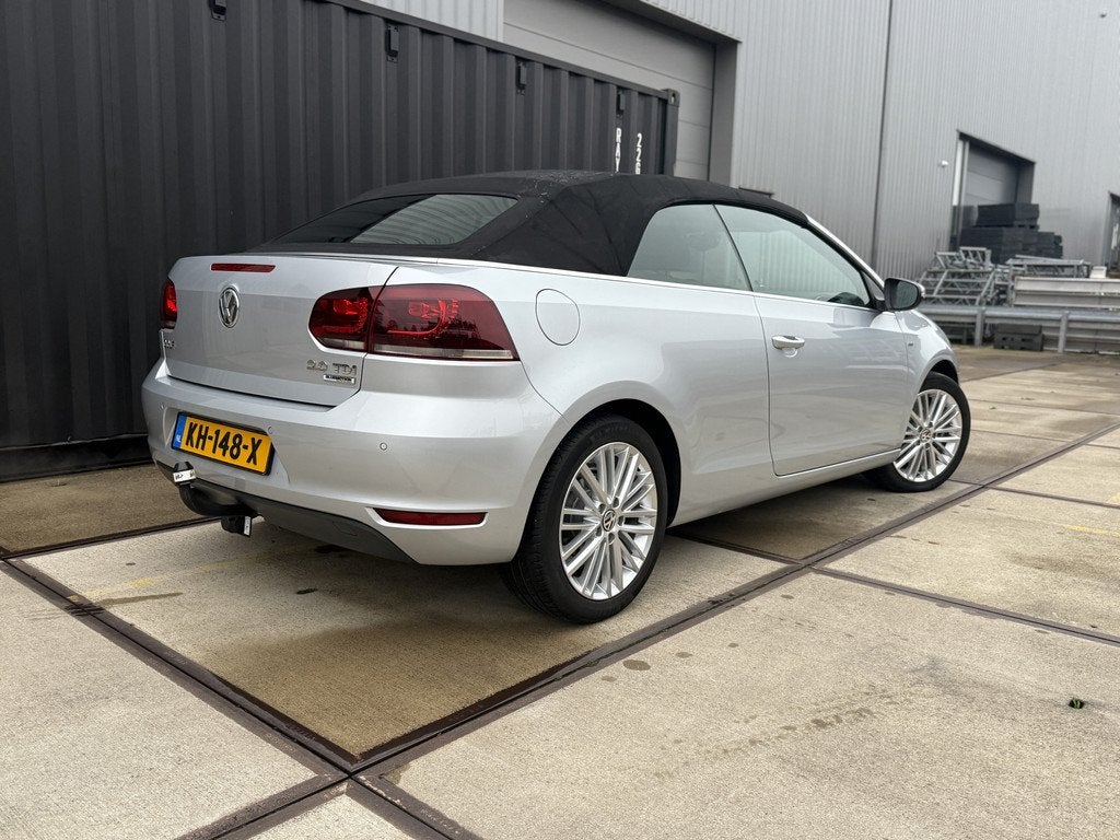 Volkswagen Golf Cabriolet 2.0 TDI Cup l BlueMotion l Camera, Voorwielaandrijving, Euro 5, Automatische klimaatregeling, Gebruikt
