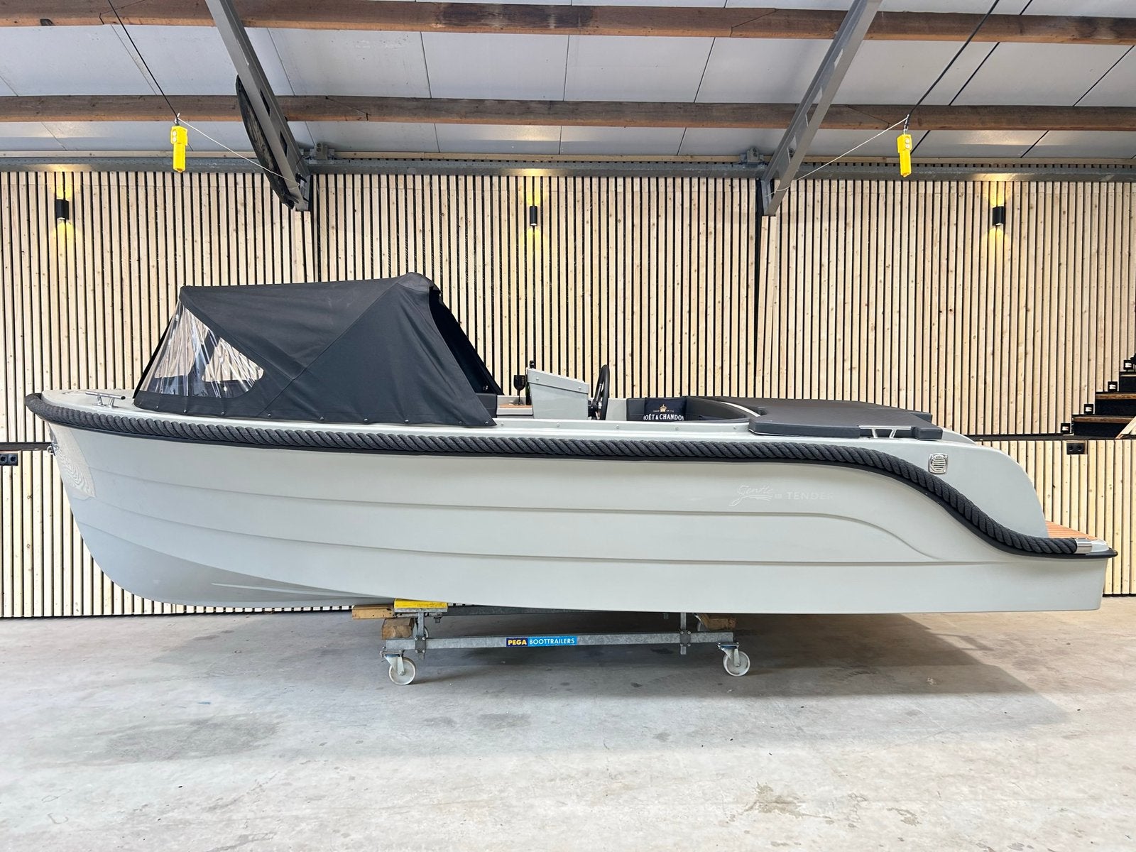 Nieuwe Gentle 630 Tender 2026 + Tohatsu 20 pk 4 takt, Watersport en Boten, Sloepen, Tender, Rondzit, Nieuw, Ophalen of Verzenden
