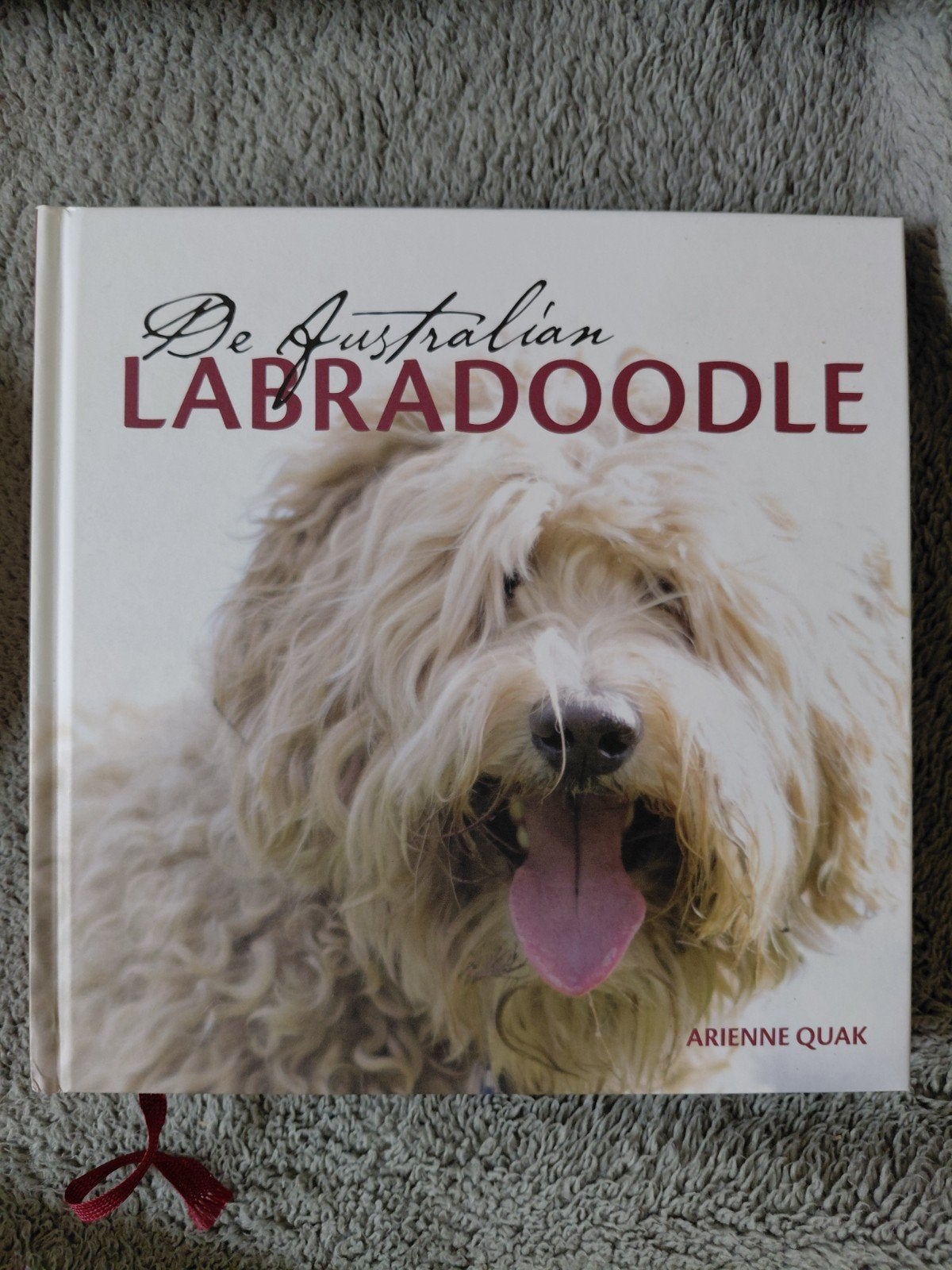 De australian labradoodle, Arienne Quak, Ophalen of Verzenden, Zo goed als nieuw, Honden