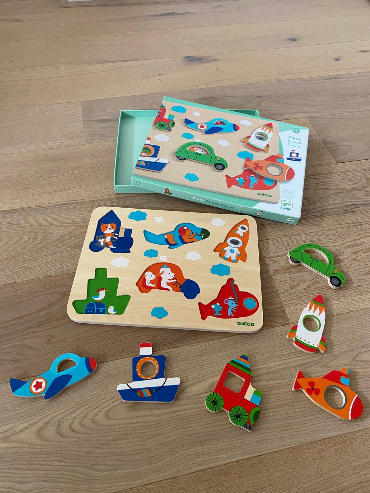 DJECO puzzel voertuigen thema, Ophalen, Minder dan 10 stukjes, Zo goed als nieuw, 6 maanden tot 2 jaar