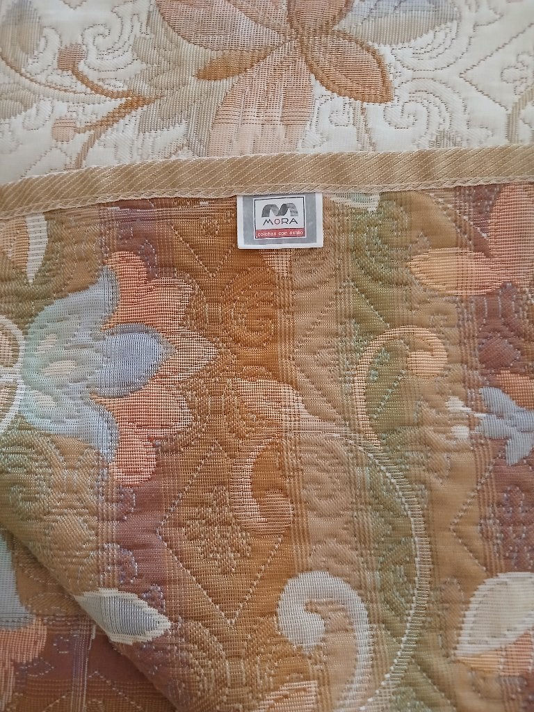 Sfeervolle luxe bedsprei met bloemenmotief, Ophalen, Gebruikt, Eenpersoons, Beige