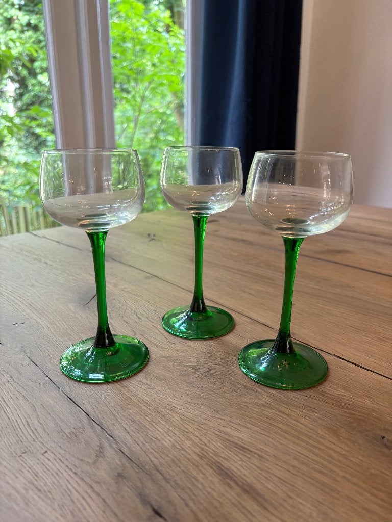 Vintage wijnglazen groene voet 3 stuks, Verzamelen, Ophalen of Verzenden, Zo goed als nieuw, Overige typen