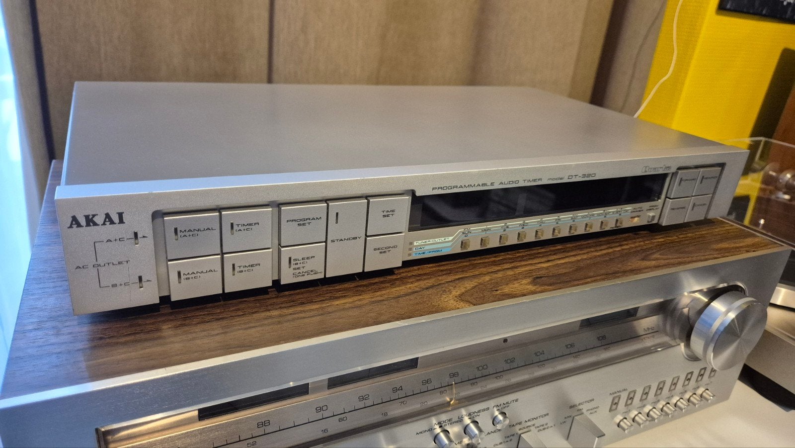 Akai timer DT-320, Ophalen of Verzenden, Gebruikt, Akai