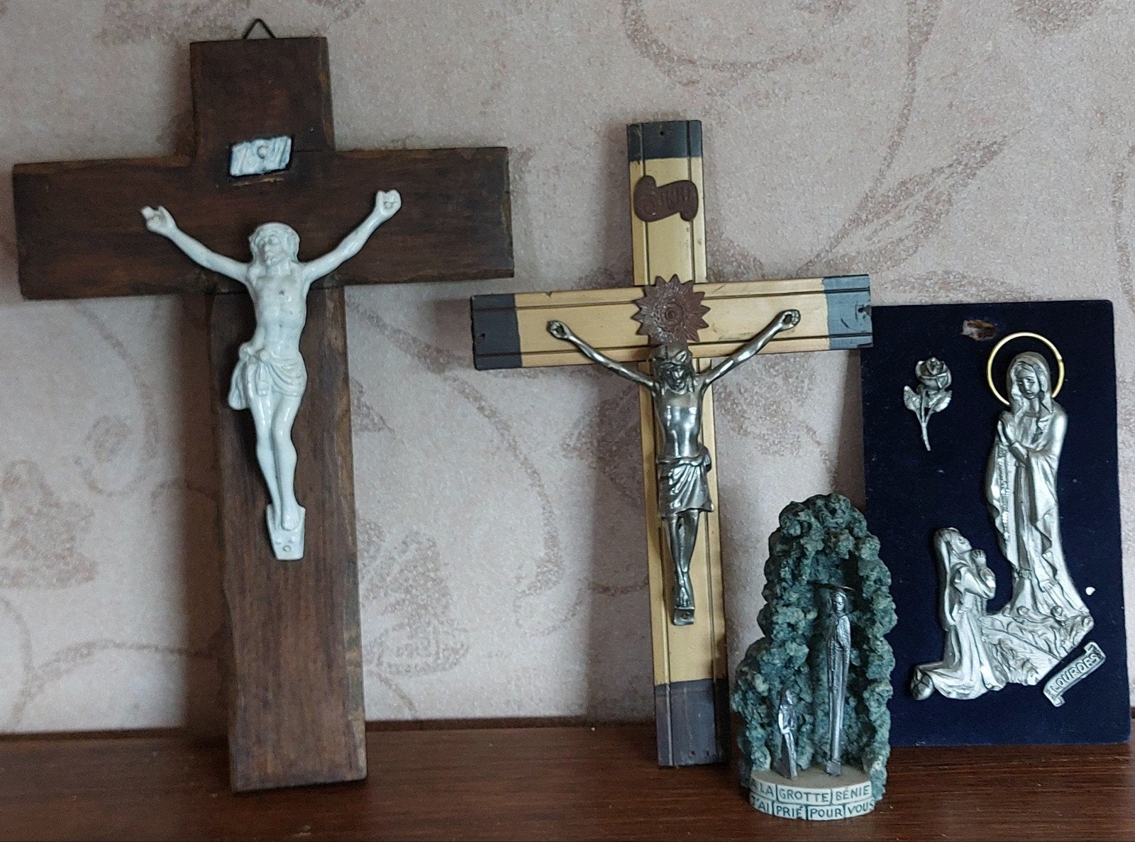 Kruisbeelden, Antiek en Kunst, Antiek | Religie, Ophalen of Verzenden