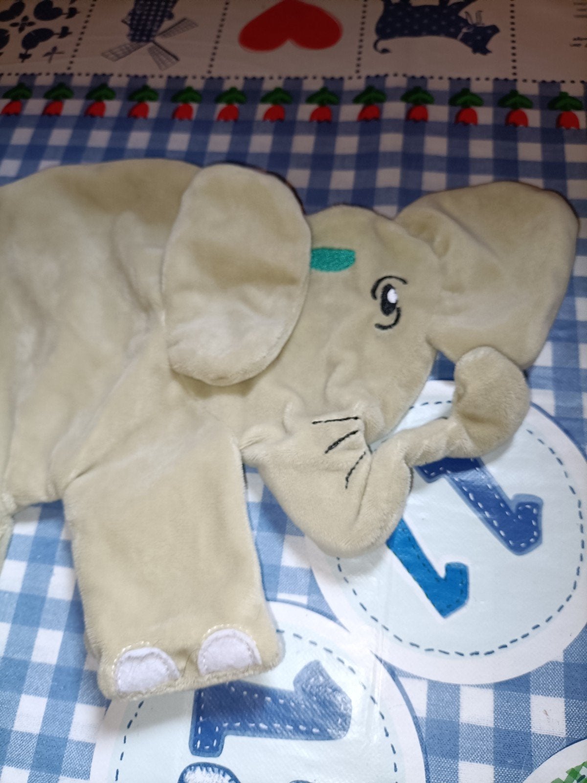 Olifant knuffeldoekje DSW licht groen 32 cm groot, Ophalen of Verzenden, Zo goed als nieuw, Konijn