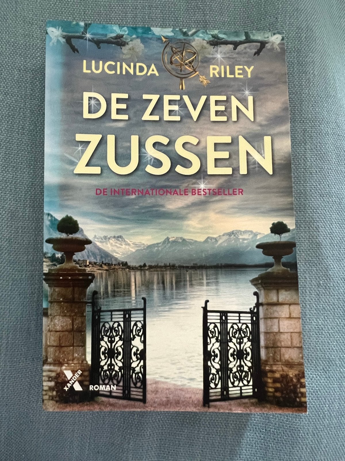 De Zeven Zussen - Lucinda Riley (Nooit gelezen), Ophalen of Verzenden, Nieuw, Nederland