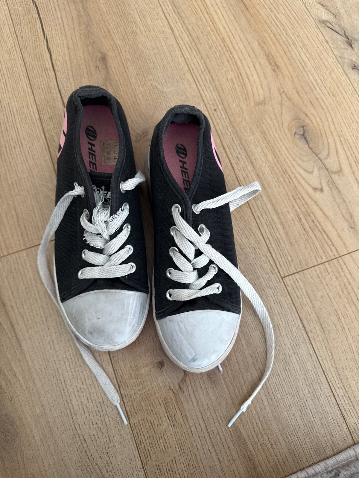 Heelys rolschoenen zwart/roze - Maat 35, Ophalen of Verzenden, Gebruikt, Kinderen