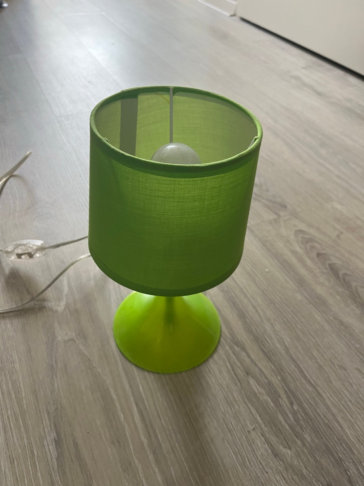 Groene tafellamp met stoffen kap, Ophalen, Gebruikt, Groen, E27 (groot)