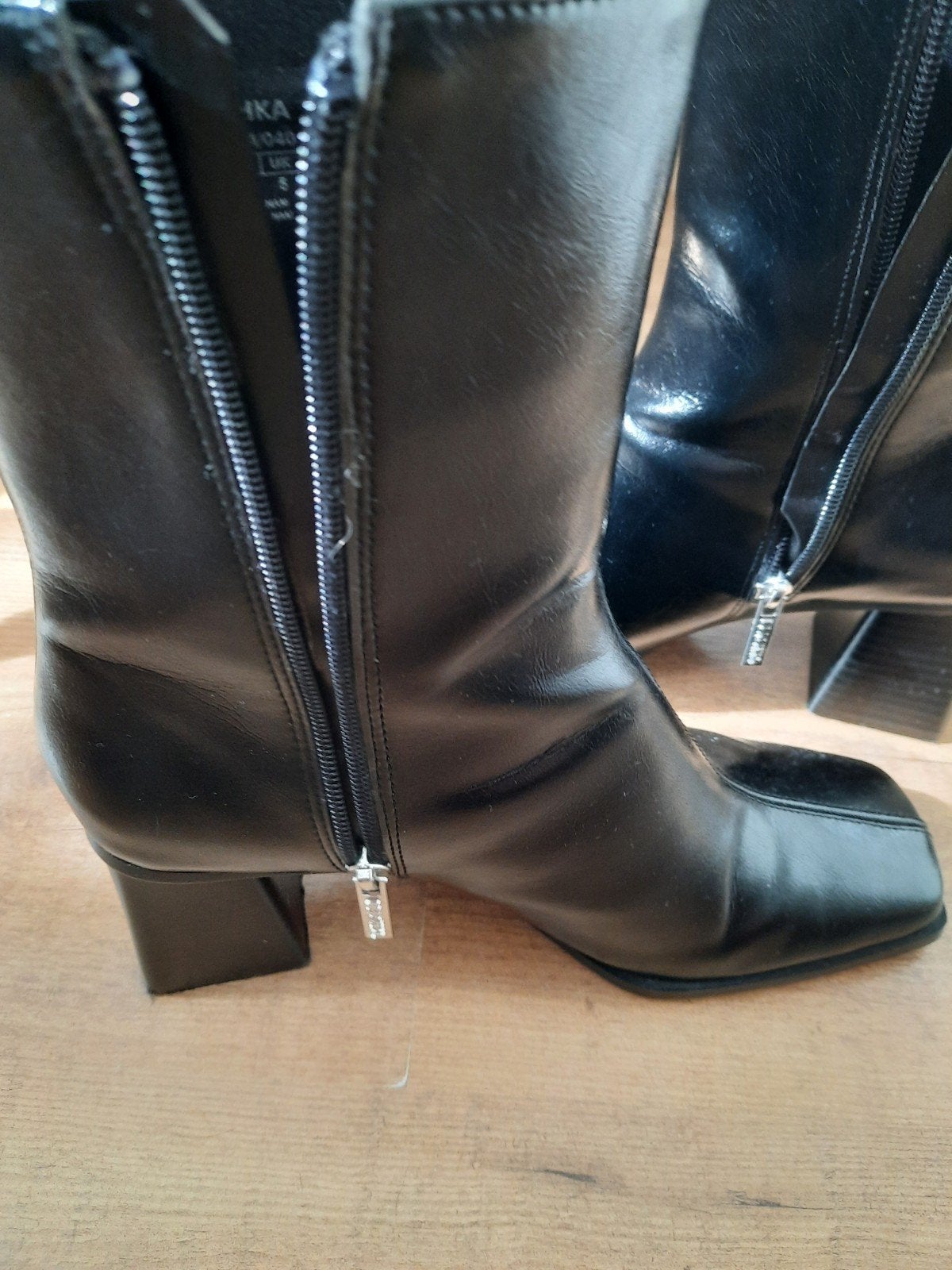 Bershka laarzen met hak (7cm) maat 38, Ophalen, Zwart, Lage of Enkellaarzen, Bershka