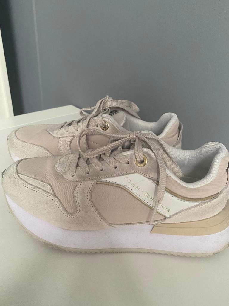 Tommy hillfiger sneakers, Kleding | Dames, Schoenen, Ophalen of Verzenden, Zo goed als nieuw, Sneakers of Gympen