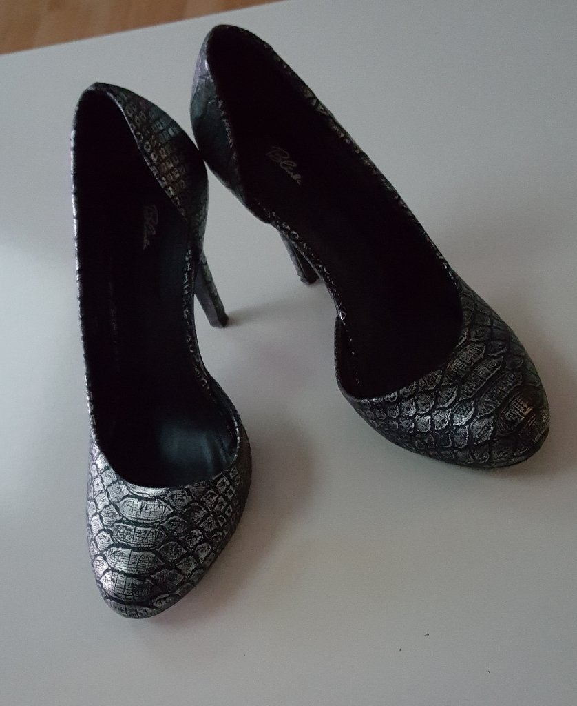 Zwart/zilver pumps 37, Pumps, Zwart, Ophalen of Verzenden, Gedragen
