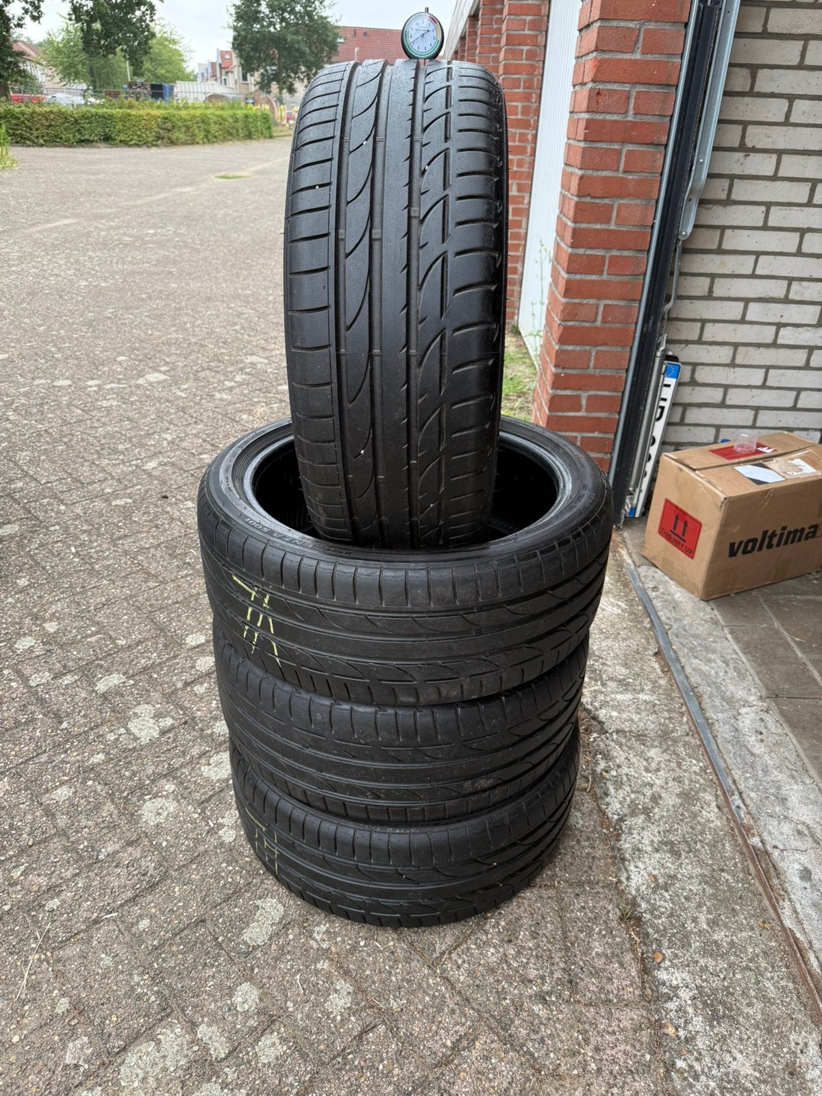225 40 19    245 35 19  En 275 30 19  Hankook 205/45/17 mich, Nieuw, Band(en), Ophalen, 19 inch