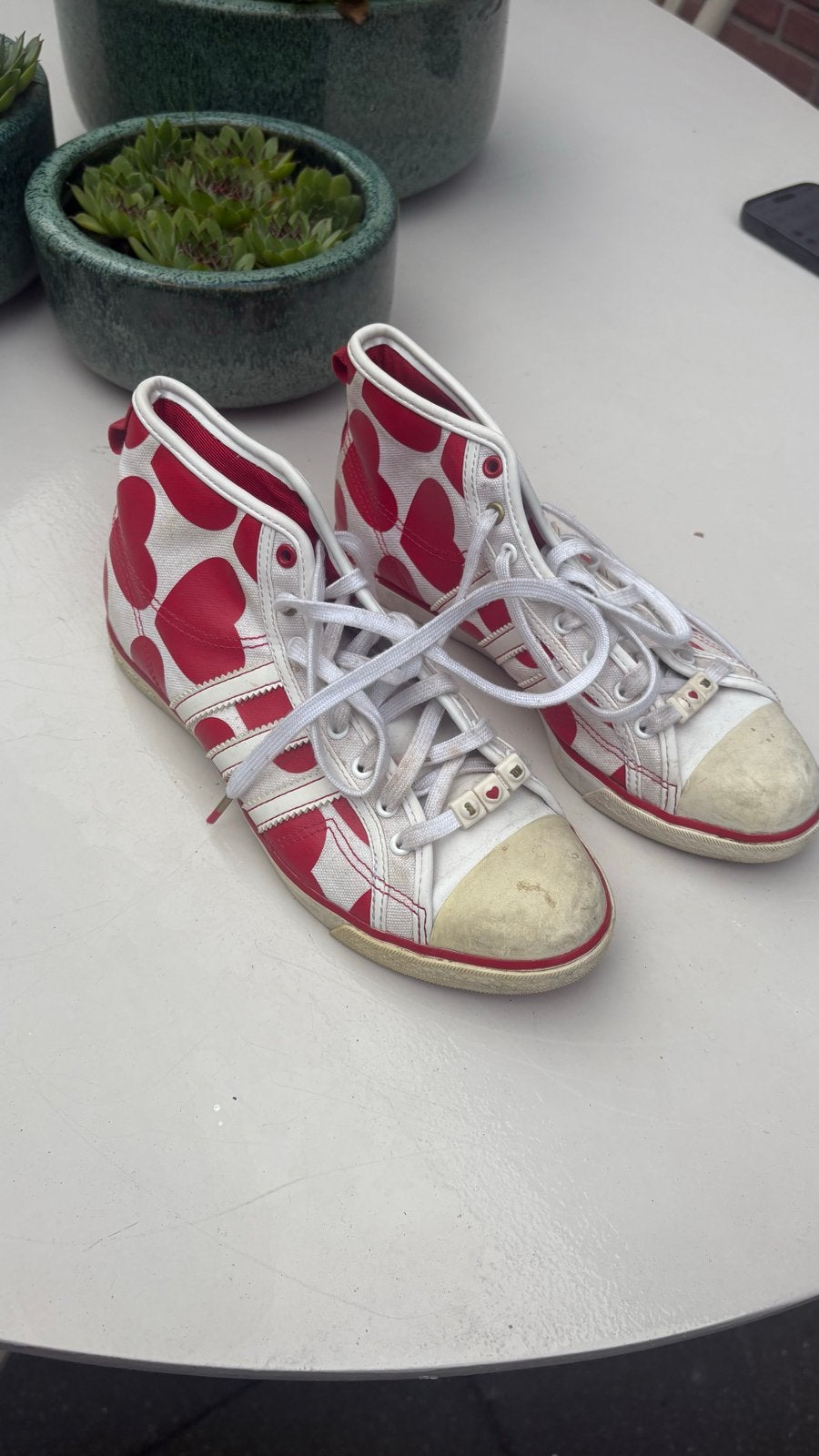 Oldskool Adidas Valentijn sneakers maat 36, Ophalen of Verzenden, Gedragen, Rood, Sneakers of Gympen