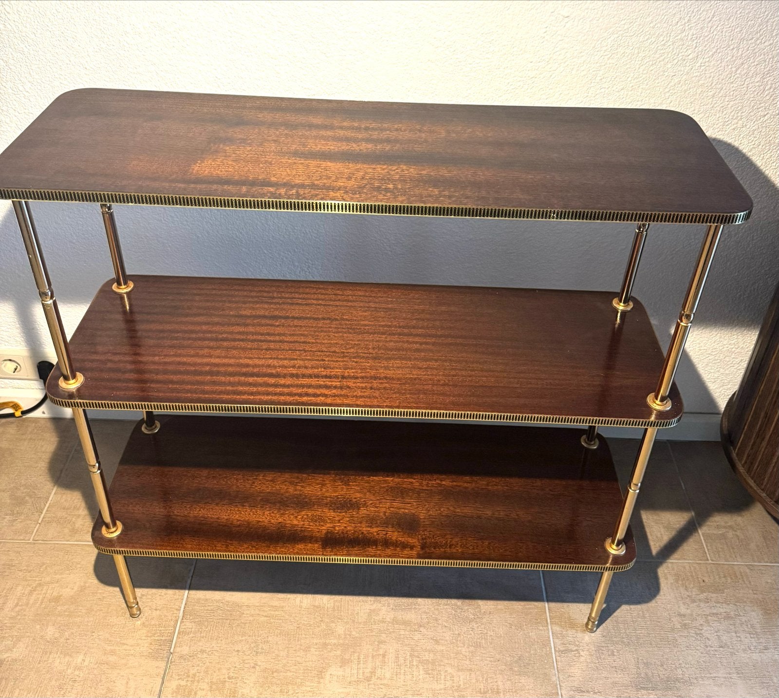 Vintage jaren 60/70 side table / kastje met 3 planken, Ophalen