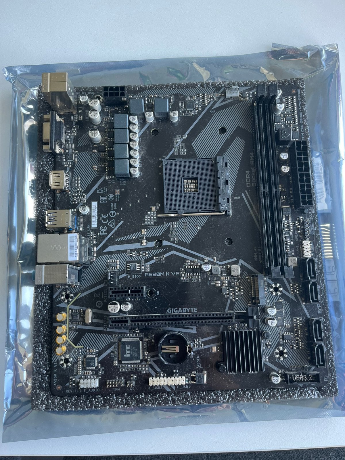 Gigabyte A520M K V2 DEFECT!, Computers en Software, Moederborden, Ophalen, Niet werkend, AMD, DDR4