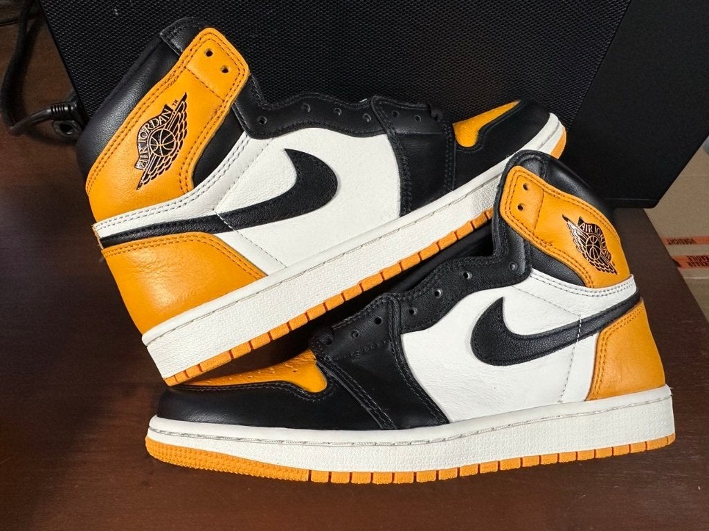 Air Jordan 1 Retro High OG Taxi Maat 42 / 8.5 gloednieuw, Zwart, Nike, Nieuw, Ophalen of Verzenden