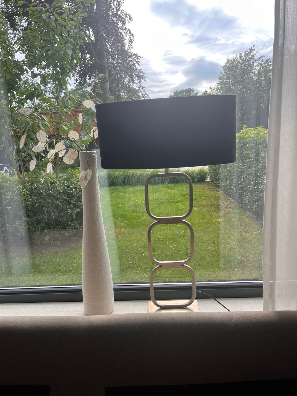 Mooie gouden lampvoet Light&Living met zwarte kap van Loulou, Ophalen, Tafellamp, Zo goed als nieuw, Overige vormen