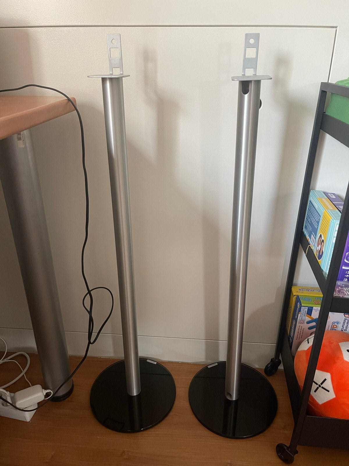 2 standaards voor Sonos Play 1 speakers, Audio, Tv en Foto, Ophalen, Inclusief standaarden, Overige typen, Zo goed als nieuw
