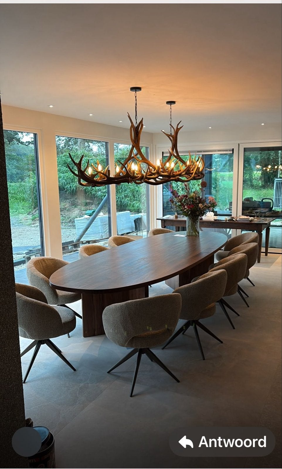 Unieke geweien kroonluchter - Rustiek en elegant, Natuurlijk materiaal, E14 (klein), Nieuw, Ophalen of Verzenden