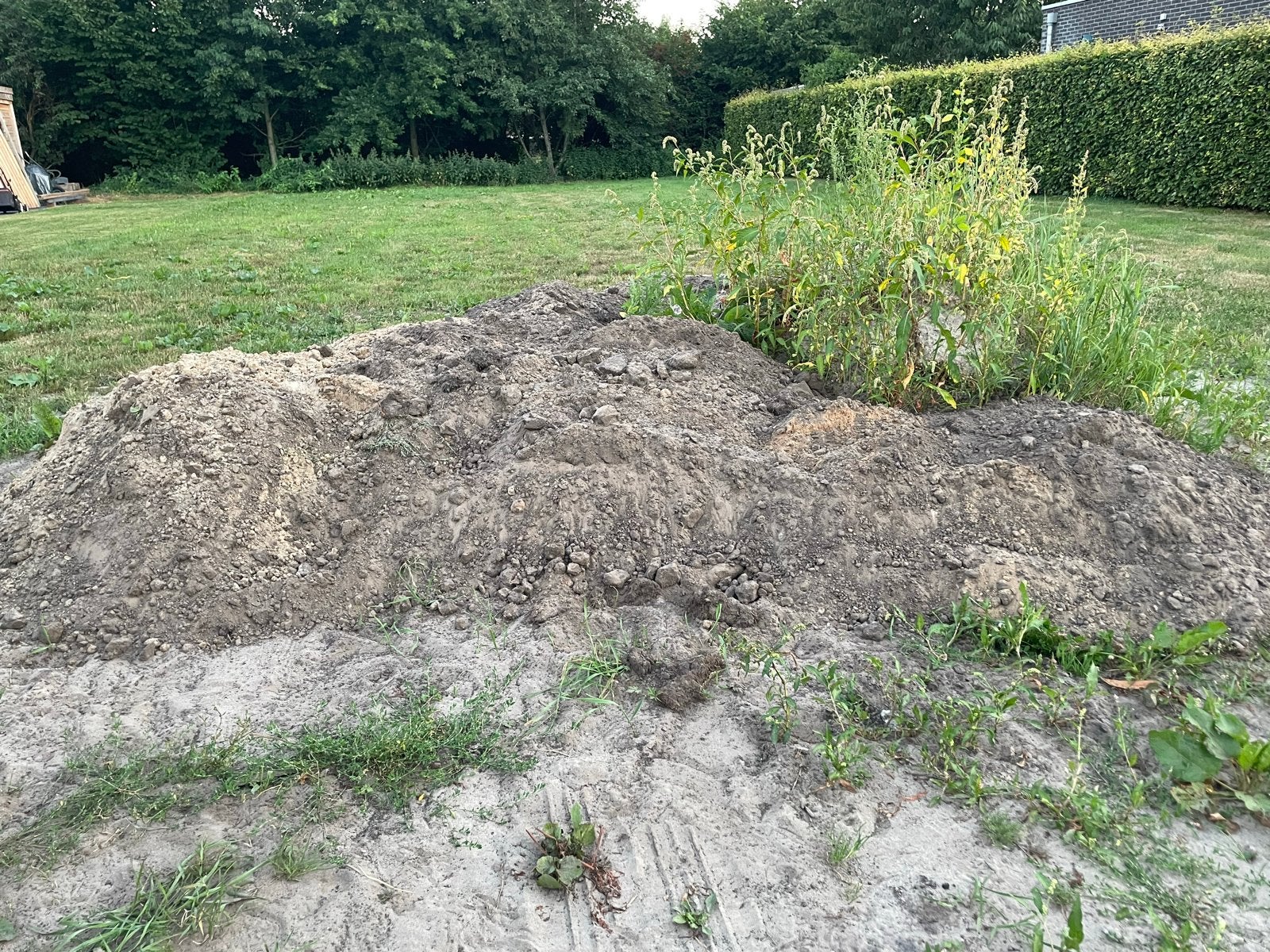 Gratis af te halen: zwarte grond, Ophalen, Gebruikt, Overige typen